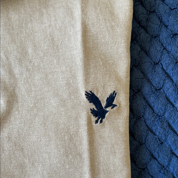 American Eagle Outfitters Beige Short Sleeve Tee - Picture 3 of 7